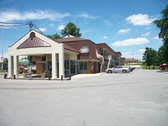 Motel Budget Host Westgate Inn