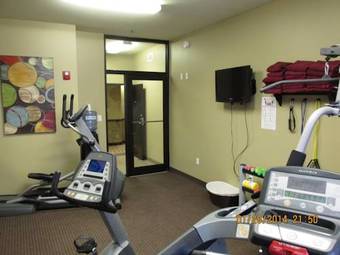 Hotel Parkwood Inn & Suites