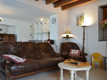 Villa Maison P�rassay, 5 Pi�ces, 8 Personnes - Fr-1-591-172