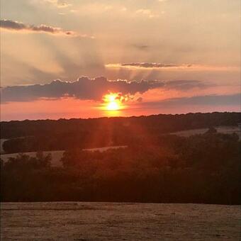 G�te Aux Petits Bonheurs Avec Piscine Priv�e