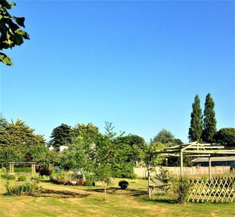 Maison Au Centre De Camazen