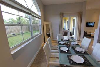 Aventura Home By Flatsaway