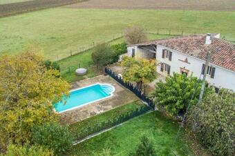 Loft Spacieux - Piscine - 220m2 - Calme