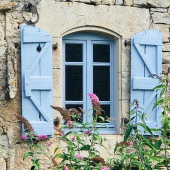 Maison D?artiste, 5 Mins From St Antonin Noble Val