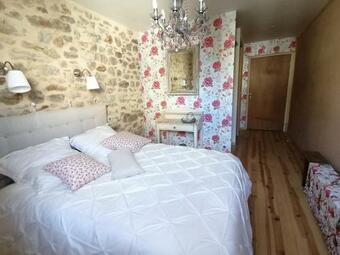Hostal Achil�e Les Herbes De La Saint Jean