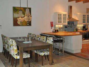 Villa Winemaker?s House With Pool Near The Sea