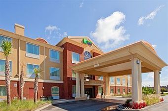Holiday Inn Express Hotel & Suites Foley