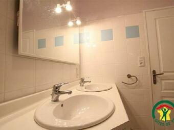 G�te Saint-julien-des-chazes, 4 Pi�ces, 6 Personnes - Fr-1-582-16