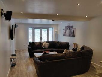 Dobbies Adults Only Boutique Apartment