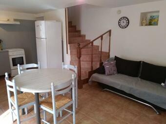 Sarrola-carcopino G�te En Pierre