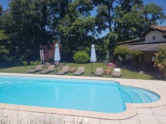 Bed & Breakfast Domaine De Merugat Chambre D'h�tes
