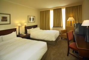 Hotel Garden Court Or Tambo