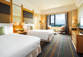 Hotel Renaissance Riverside