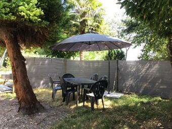 La Vall�e Des Pierres