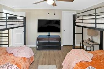 Utopia On The Milky Way- Close To Boat Ramp