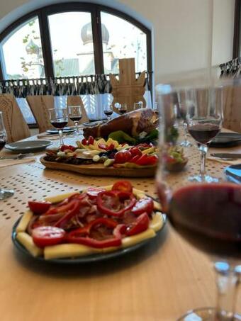 Bed & Breakfast Conacul Olarilor