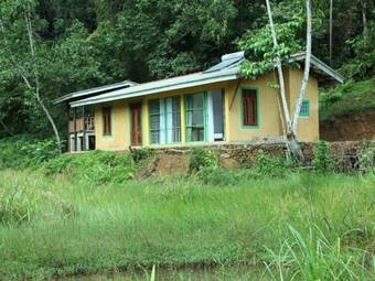 Hostal Sinharaja Forest Edge