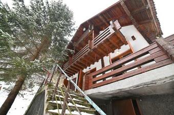 Cabana Satic Piatra Craiului La Doi Viermi