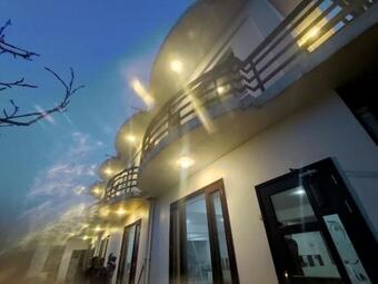 Hotel Oyo 87419 The Maiden's Blush