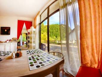 Hostal Pension Conacul Vanatorului