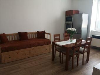 Fine Apartment In Centrum Of Slan� With Aircondition