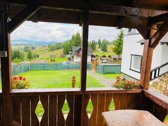 Casa De Vacan?? Hera - Pasul Tihu?a - Un Col?i?or De Rai