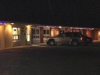 Pleasant Manor Motel