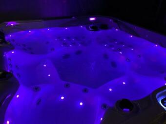 Apartamento Thailand Lounge Whirlpool Sauna Spa