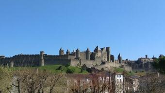 Apartamento Chez Mamita : Appartement Dans Quartier Calme.