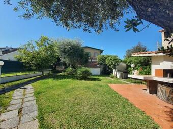 Apartamento Daty - Appartamento Sul Mare Con Giardino 6 Posti Letto