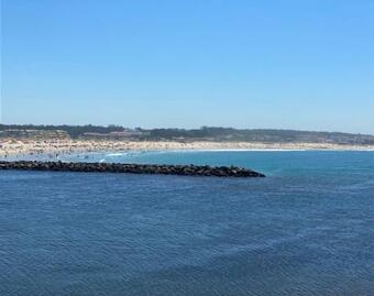 Apartamento Cozy Beach Front With Rooftop