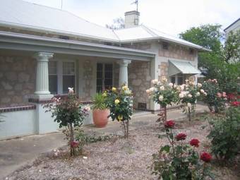 Bed & Breakfast Macdonnell House Naracoorte