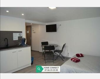 Bed & Breakfast Home Connect Appartements D'h�tes - Entr�e Autonome