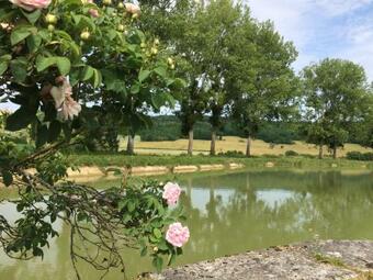 Les Lodges Du Canal De Bourgogne