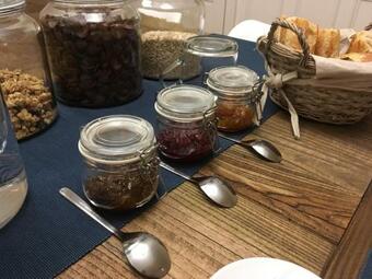 Hostal La Maison D'emilie - Chambres D'h�tes