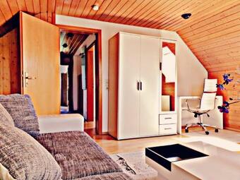 Apartamento Liebevoll M�blierte Dachgeschosswohnung.
