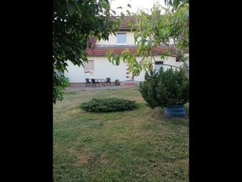 Apartamento Moderne Ferienwohnung Hohenzieritz