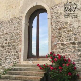 Agroturismo Agriturismo Borgo Buzzaccarini Rocca Di Castello