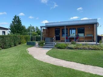 Uferblick Am See Mit Steg & Kajak - Abc299