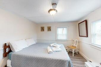 Motel Herring Run III