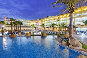 Mediterr�neo Bay Hotel & Resort