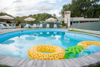 Hotel The Springs Motel