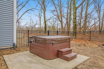 New Buffalo Getaway Chalet