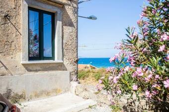 Hostal Dimora Le Pietre Del Mare