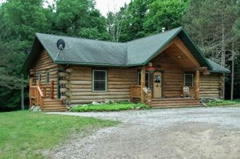 Lavish Tustin Cabin On 7 Acres With Fire Pit And Porch
