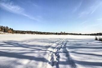 Stunning Crosslake Cabin With Deck And Lake Views!