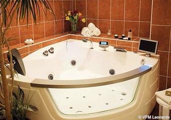 Comfort Hotel Residence(.)