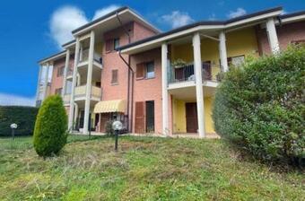 Apartamento Appartamento Con Doppio Giardino E Box Privati