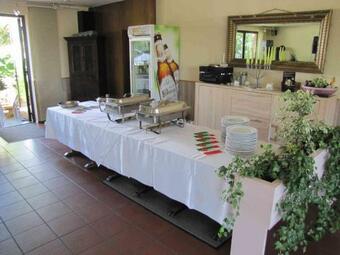 Hotel "unter Den Kastanien"