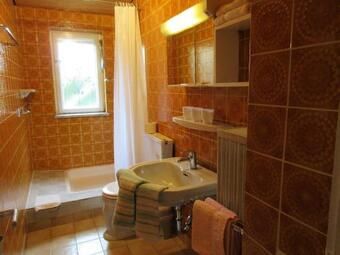 Hostal G�stehaus Zur Br�cke